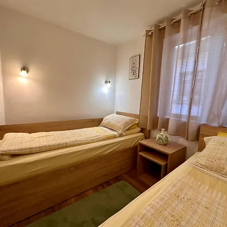 Къща За Гости Romano Holiday home