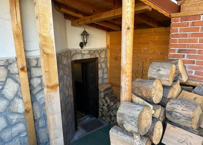 Semesterbostad Къща За Гости Romano Tjepelare