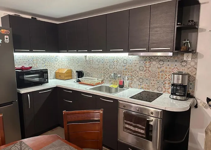 Semesterbostad Къща За Гости Romano Tjepelare