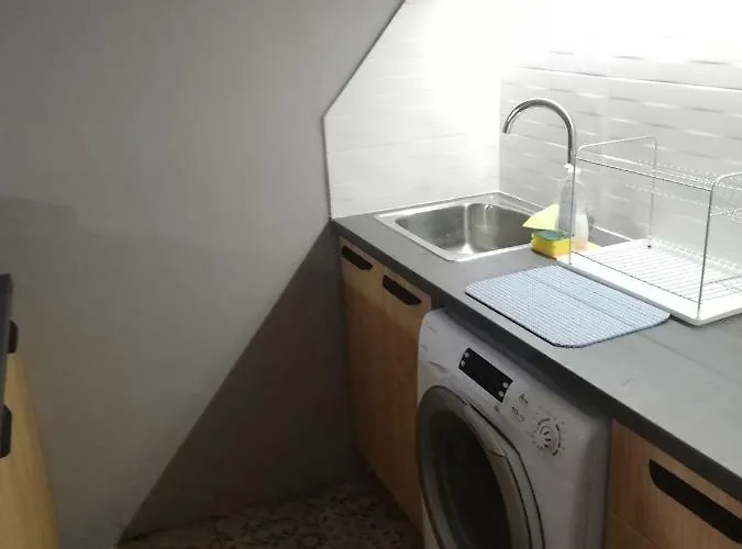 Semesterbostad Къща За Гости Romano Tjepelare